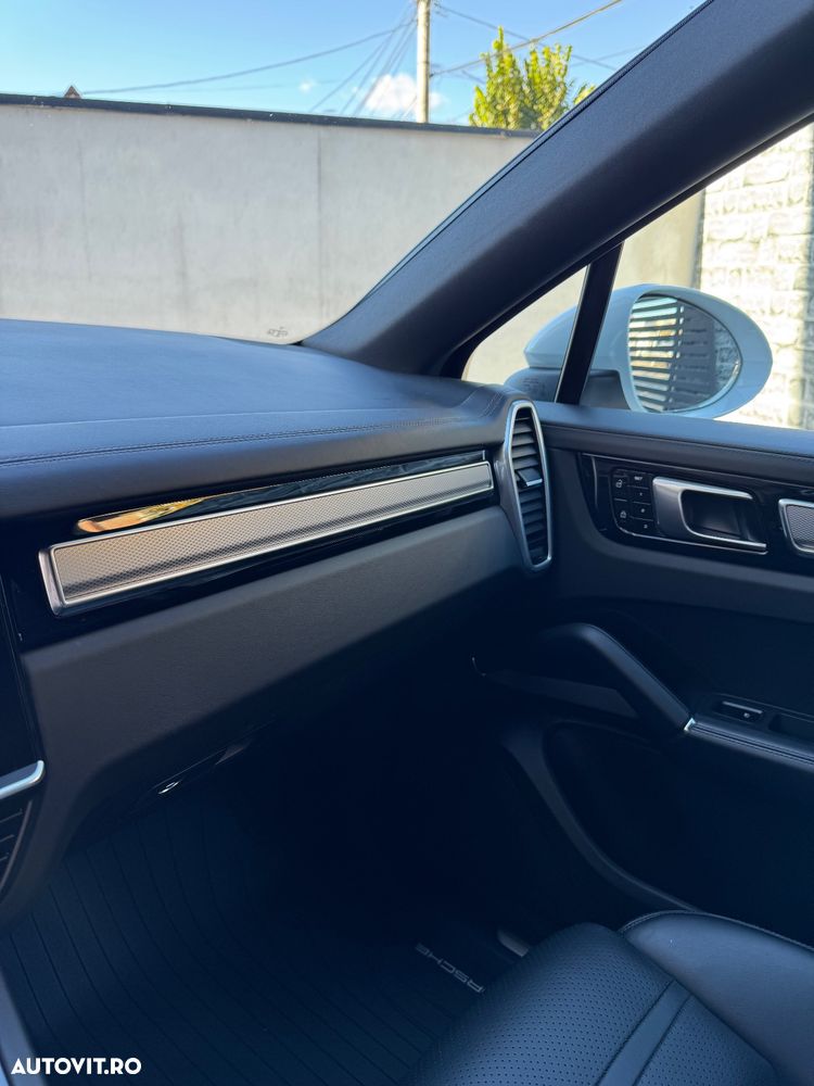 Porsche Cayenne Coupe Standard - 20