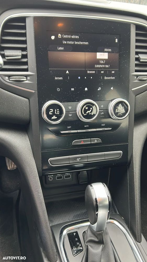 Renault Megane BLUE dCi EDC Zen - 13