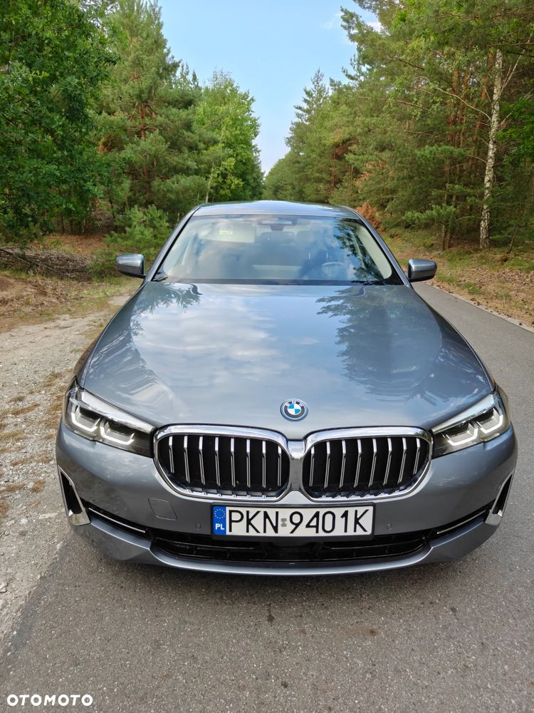 BMW Seria 5 530e Luxury Line - 14