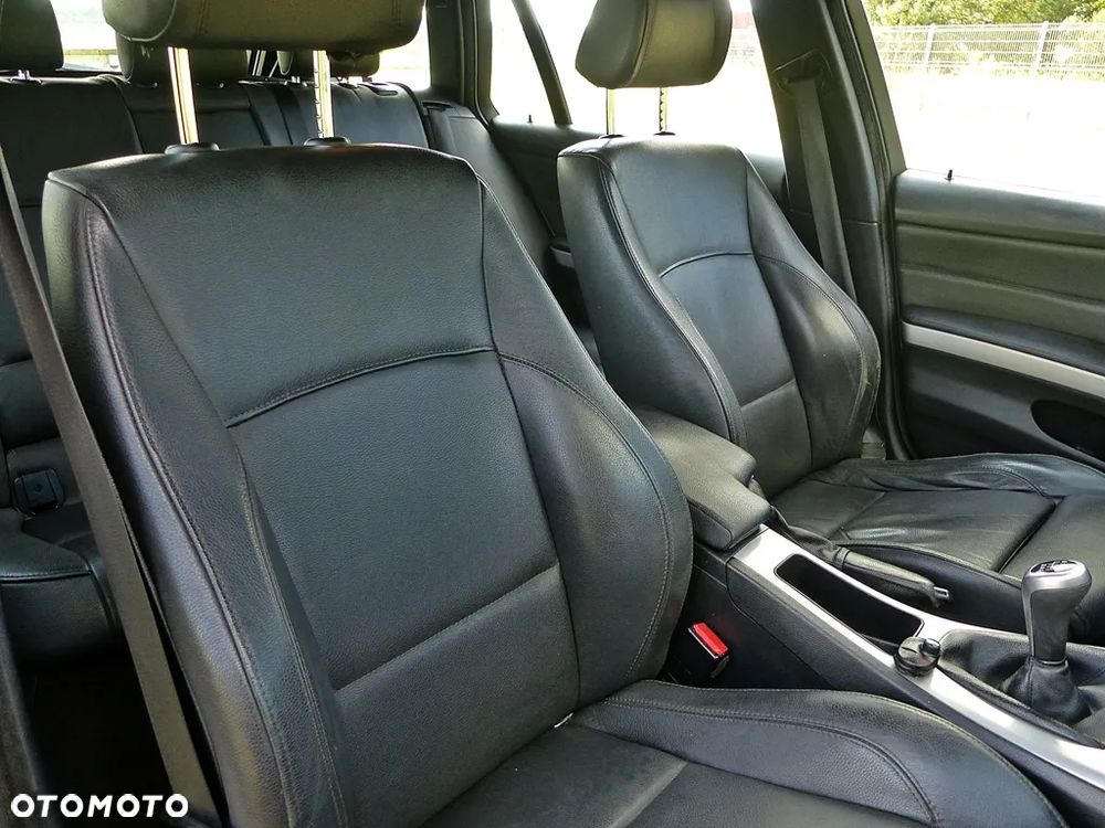 BMW Seria 3 320i Edition Exclusive - 25