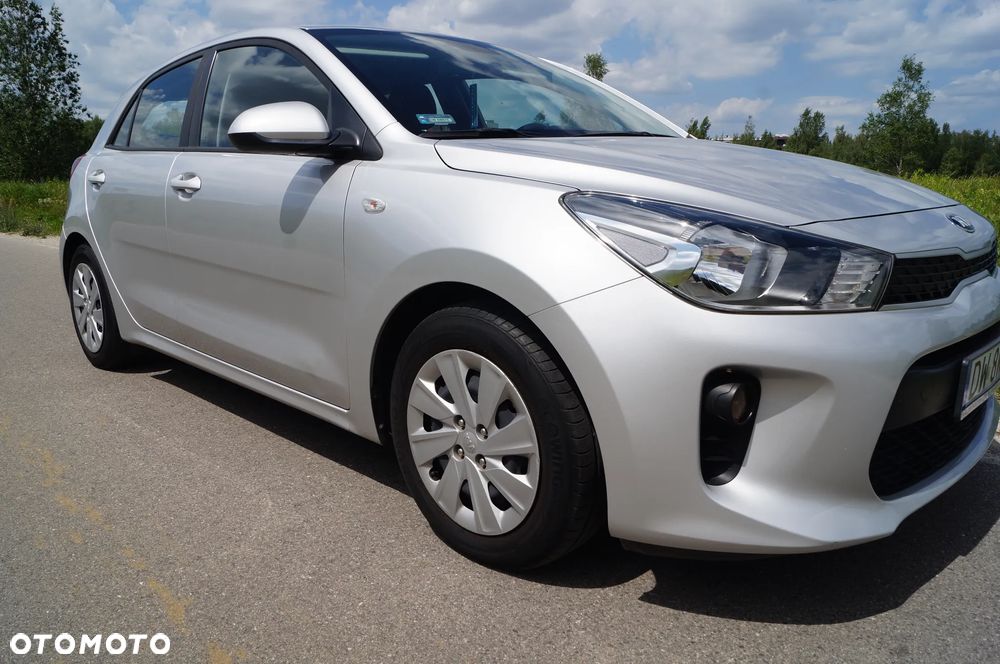 Kia Rio 1.2 L - 13