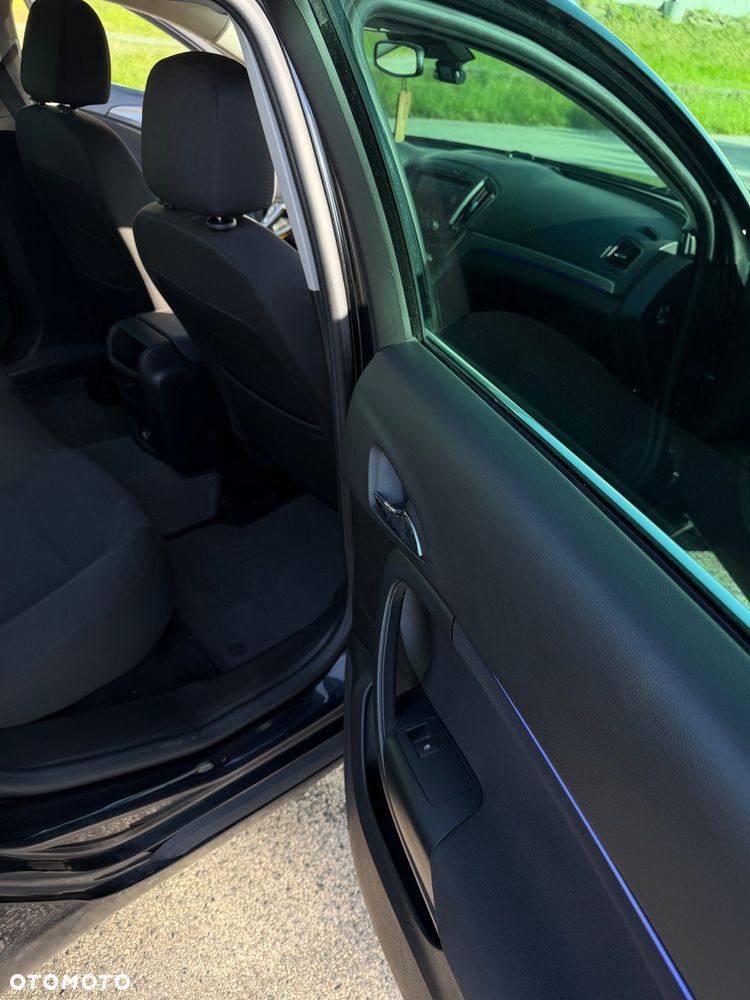 Opel Insignia 1.6 CDTI - 10