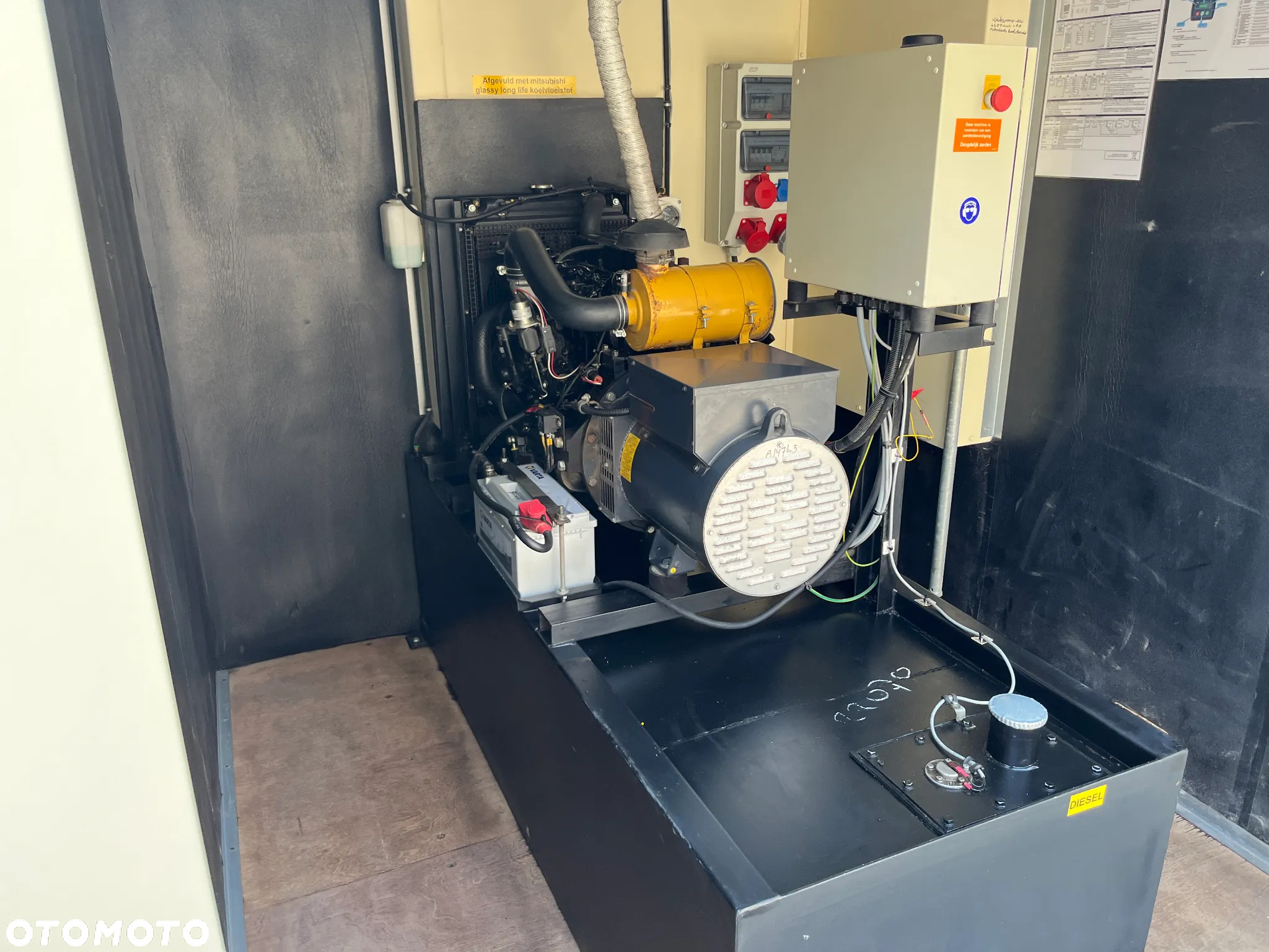 Agregat Prądotwórczy DE WIT MITSUBISHI Silent Cont. 85E 20 kVA 400V 1500 rpm 22763 netto - 17