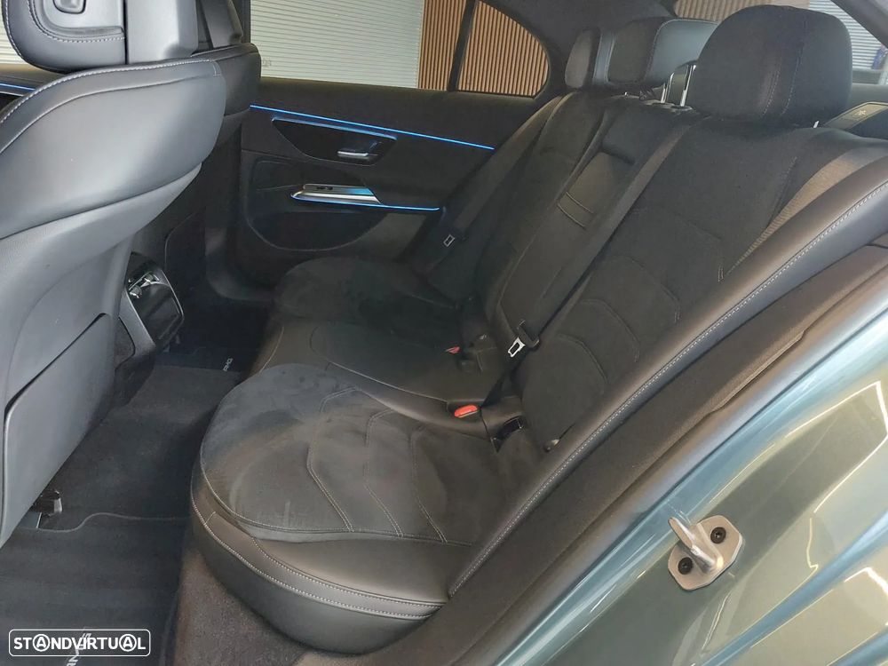 Mercedes-Benz E 220 d AMG Line - 16