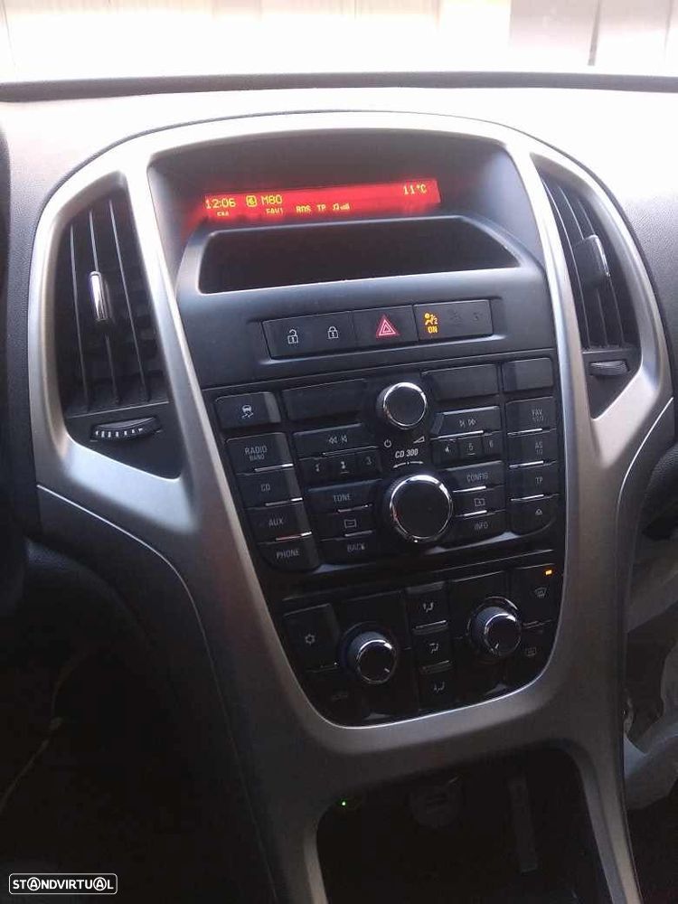 Opel Astra 1.4 Enjoy - 4