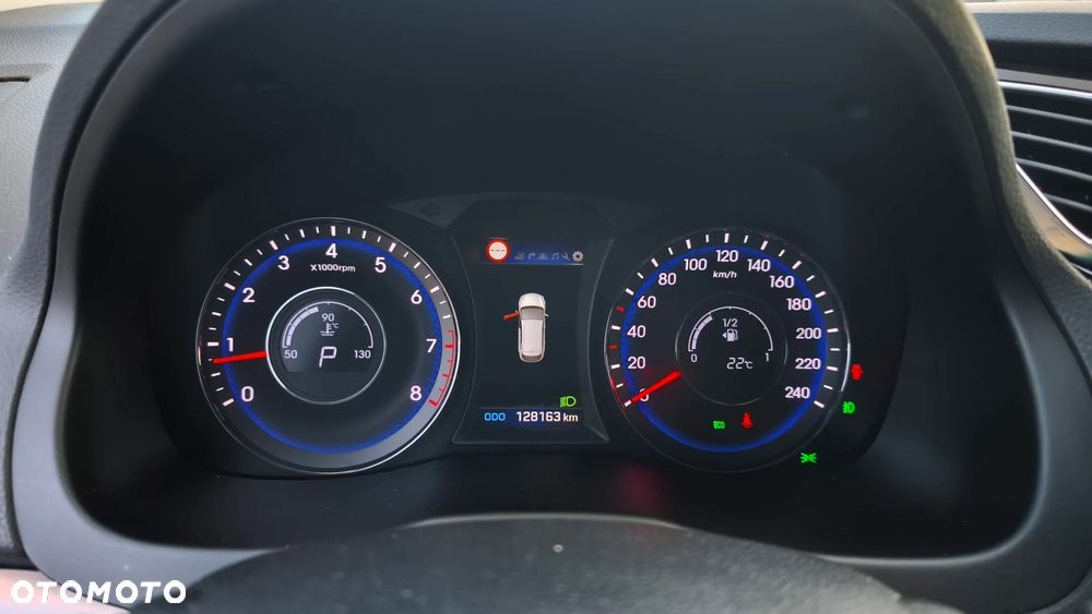 Hyundai i40 Kombi 2.0 Automatik Premium - 14