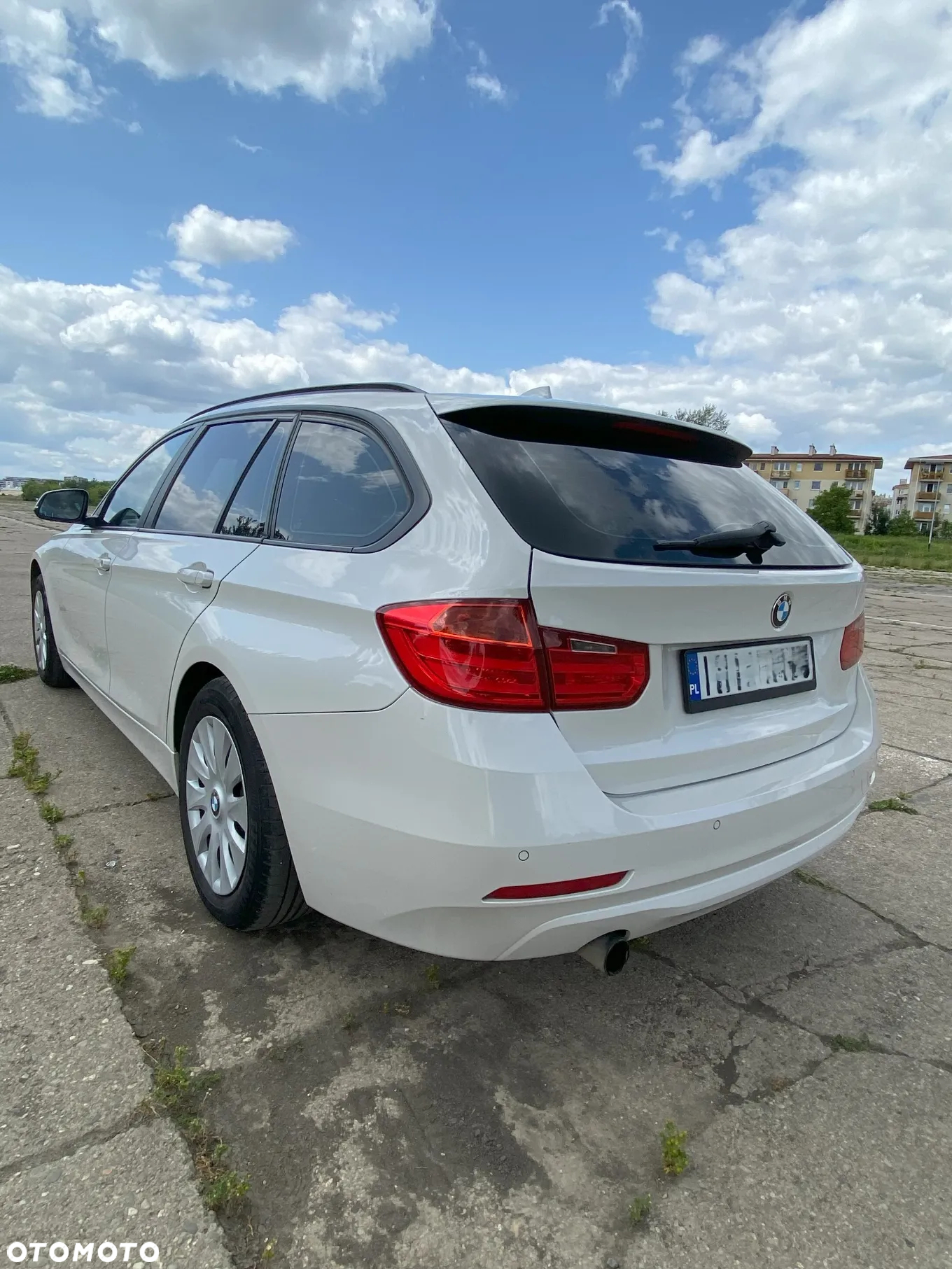 BMW Seria 3 316d Touring - 11