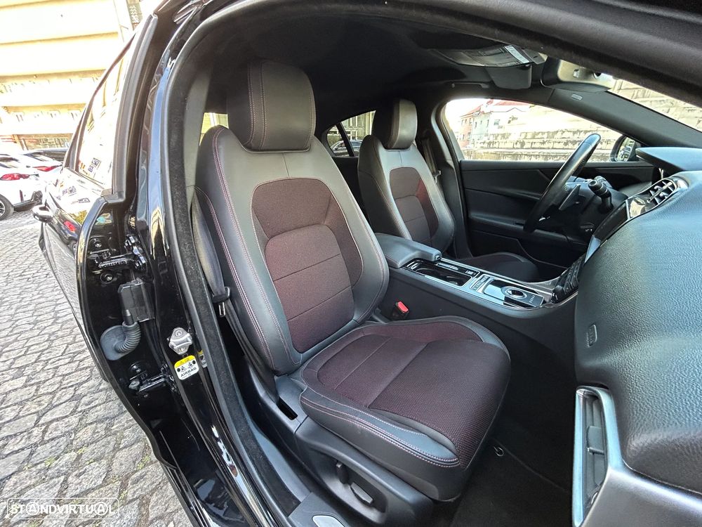 Jaguar XE 2.0 D R-Sport Aut. - 7