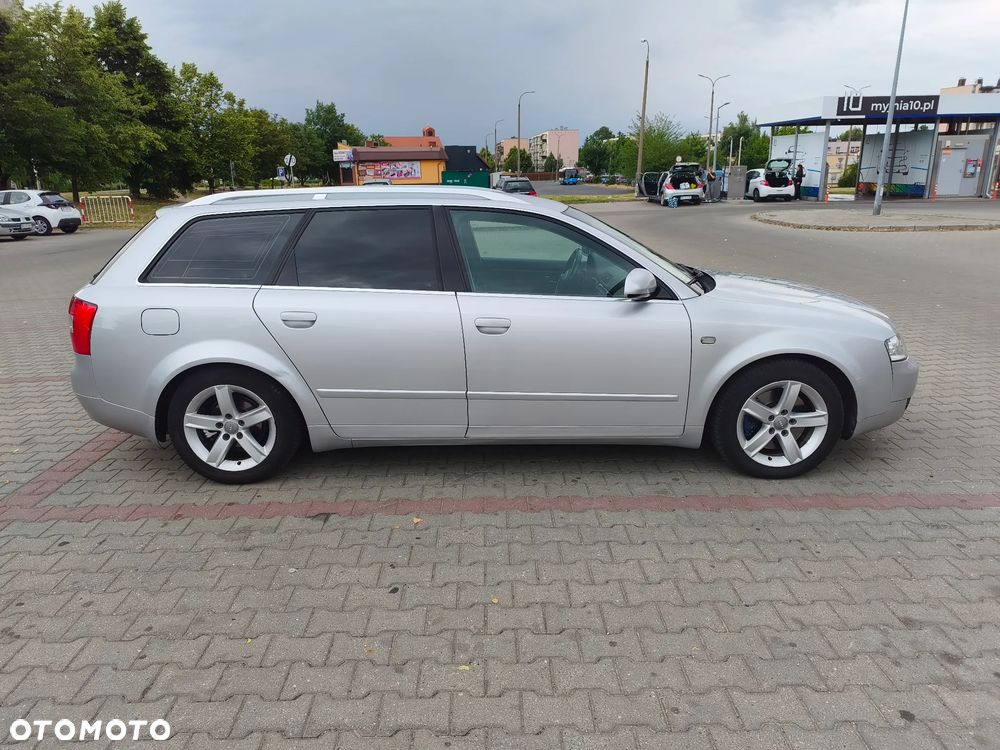 Audi A4 Avant - 3