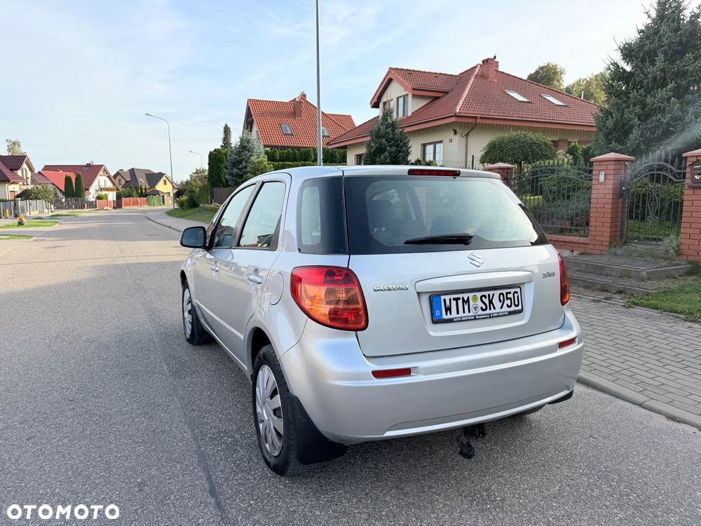 Suzuki SX4 - 4