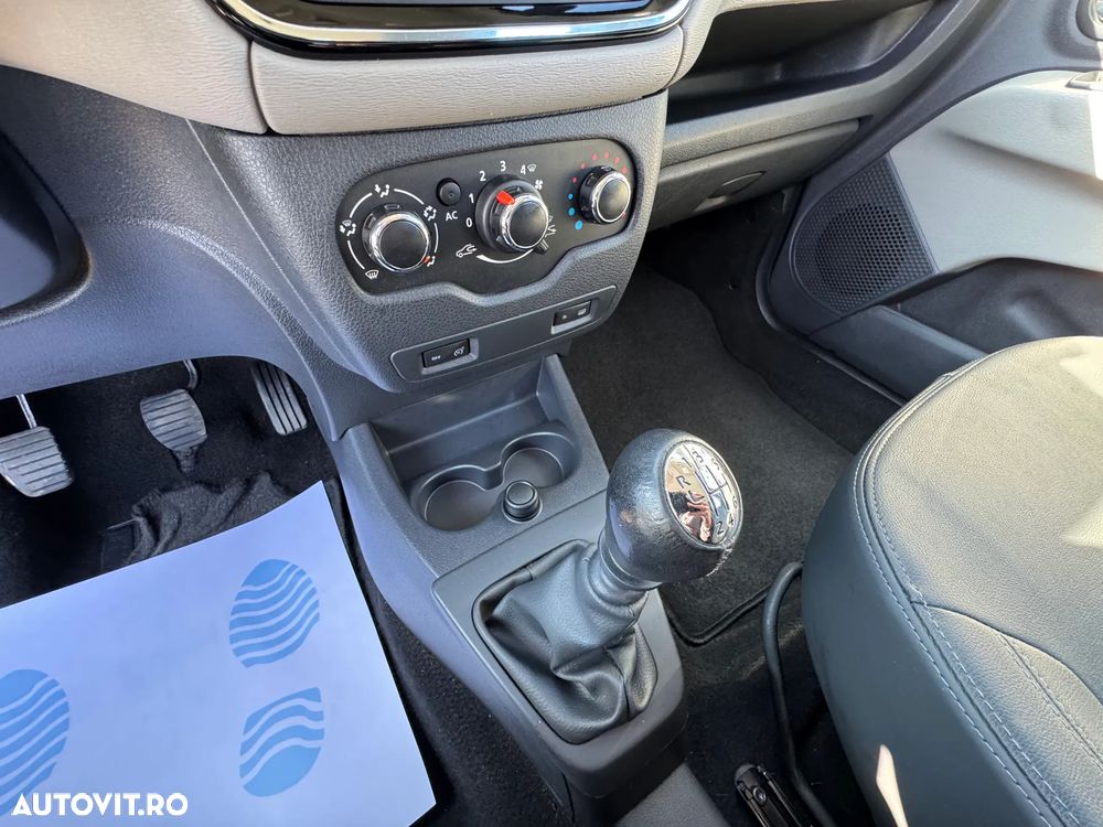 Dacia Lodgy 1.5 dCi 109 CP Laureate - 26