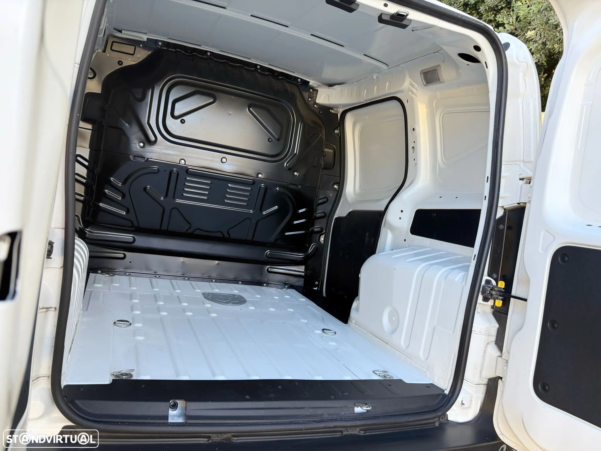 Fiat Fiorino 1.3 M-Jet - 4