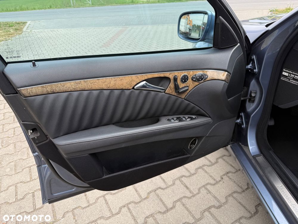 Mercedes-Benz Klasa E 320 CDI 4-Matic Avantgarde - 13