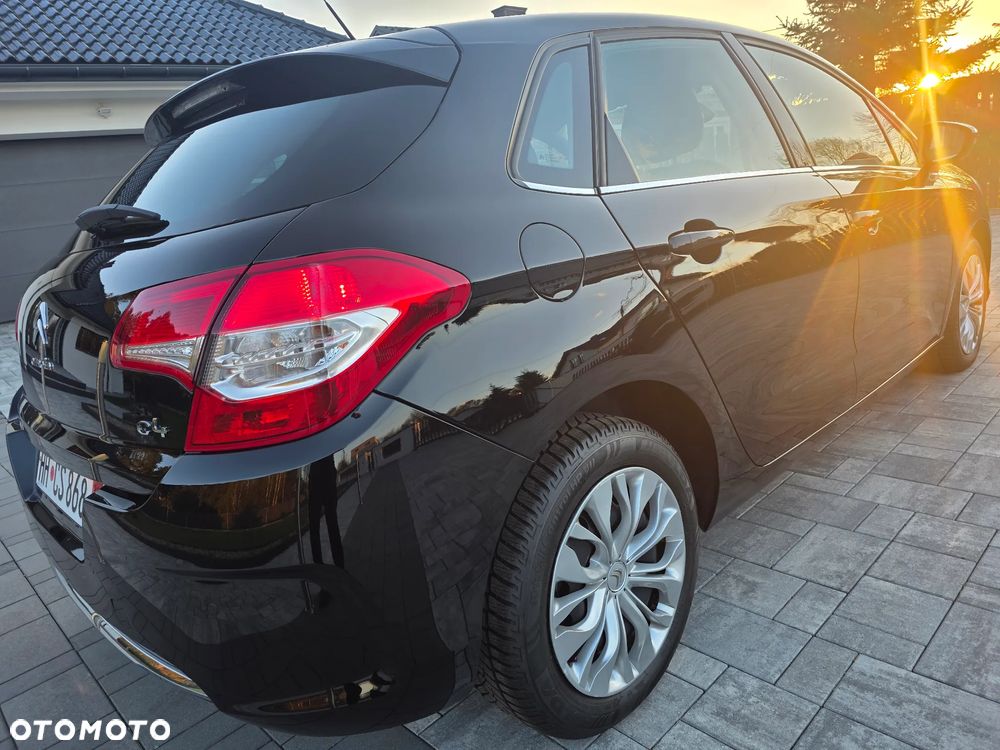 Citroën C4 VTi 120 Exclusive - 4