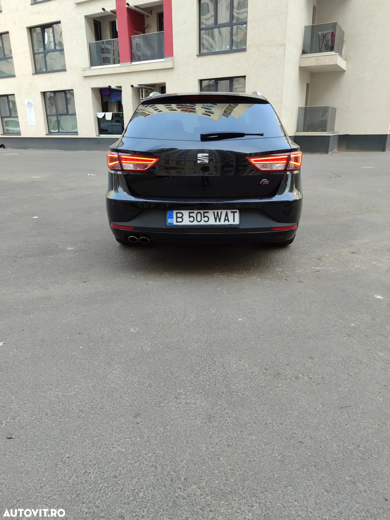 Seat Leon 2.0 TDI DPF Start&Stop DSG FR - 34