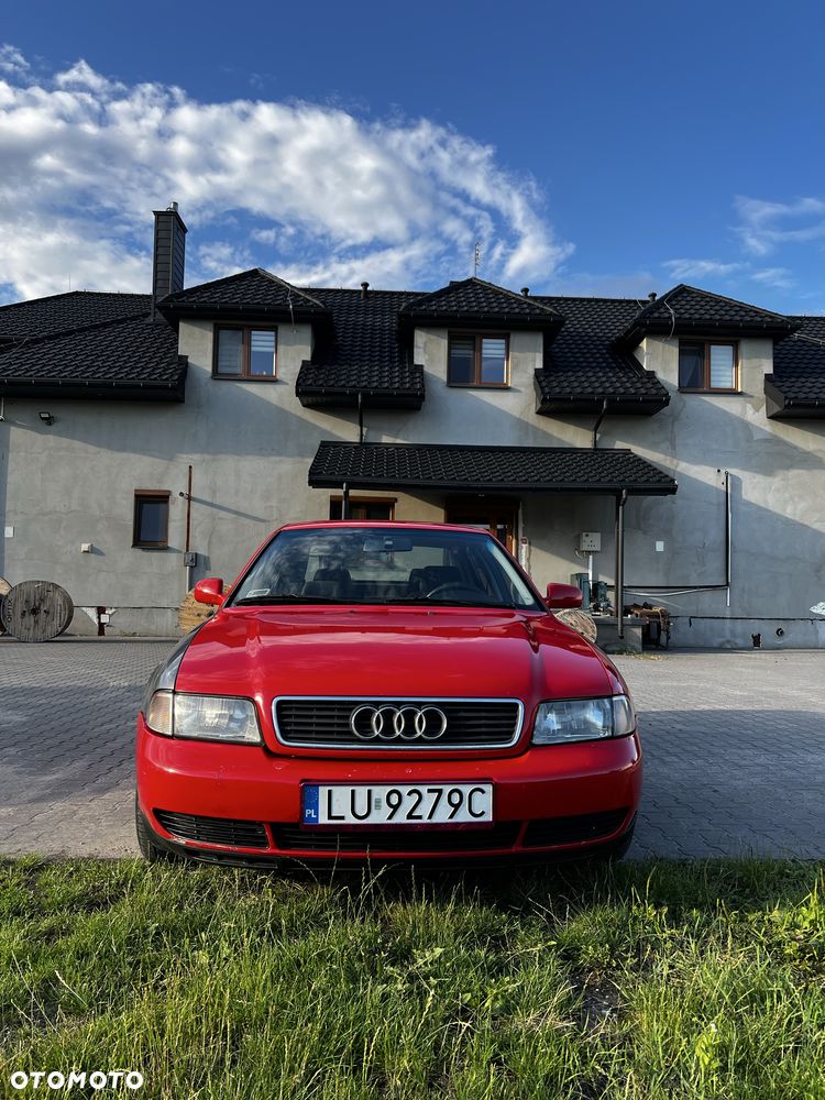 Audi A4 Limousine - 4
