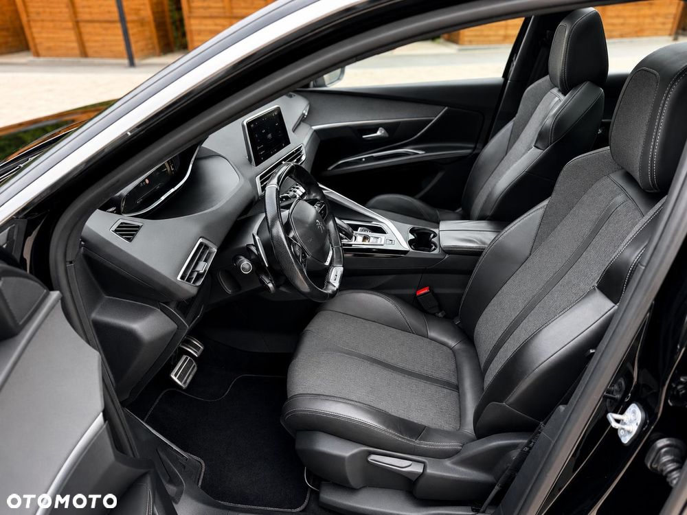 Peugeot 3008 1.6 PureTech GPF GT Line S&S EAT8 - 17