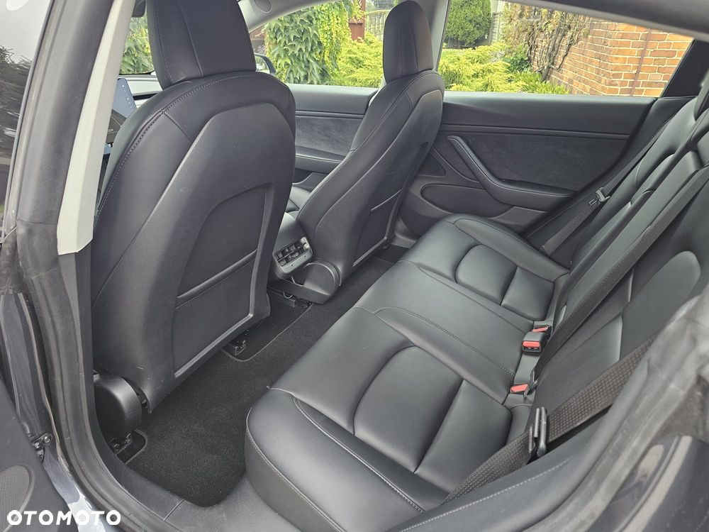 Tesla Model 3 Langstreckenbatterie Allradantrieb Dual Motor - 14