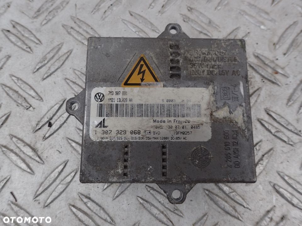 PRZETWORNICA XENON 7M3907391 VW SHARAN  !!!