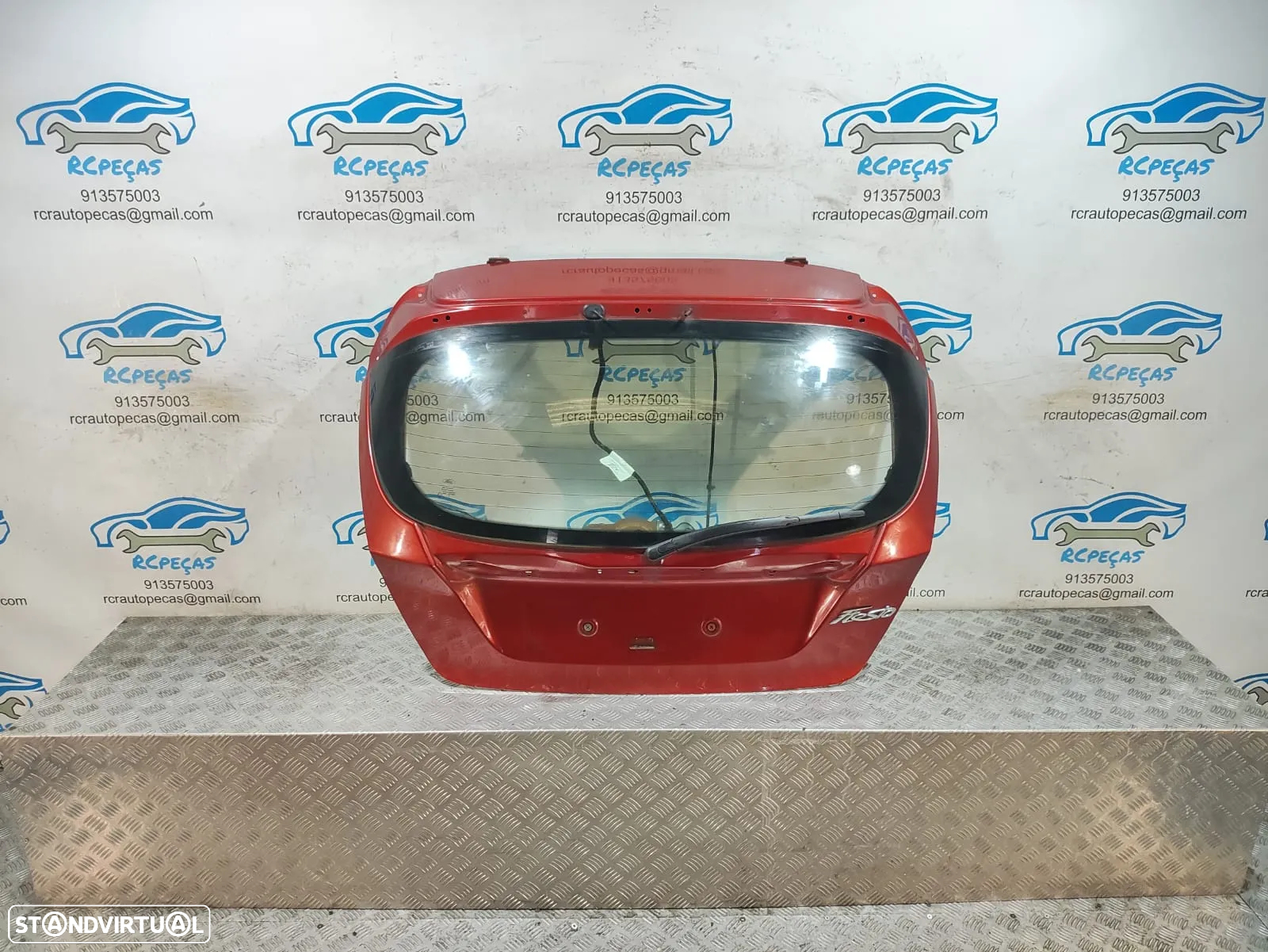 Porta / Tampa da Mala Ford Fiesta VI 6 MK6 em Vermelho / Vermelha - 3