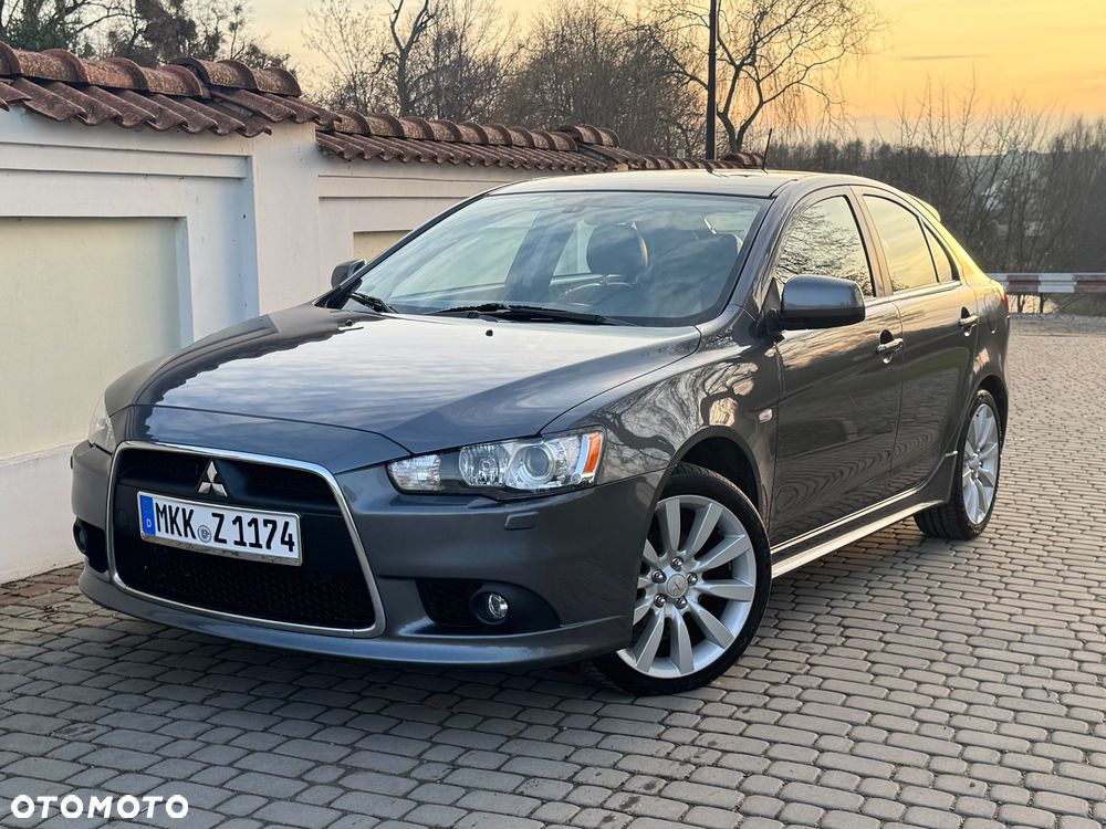 Mitsubishi Lancer - 2