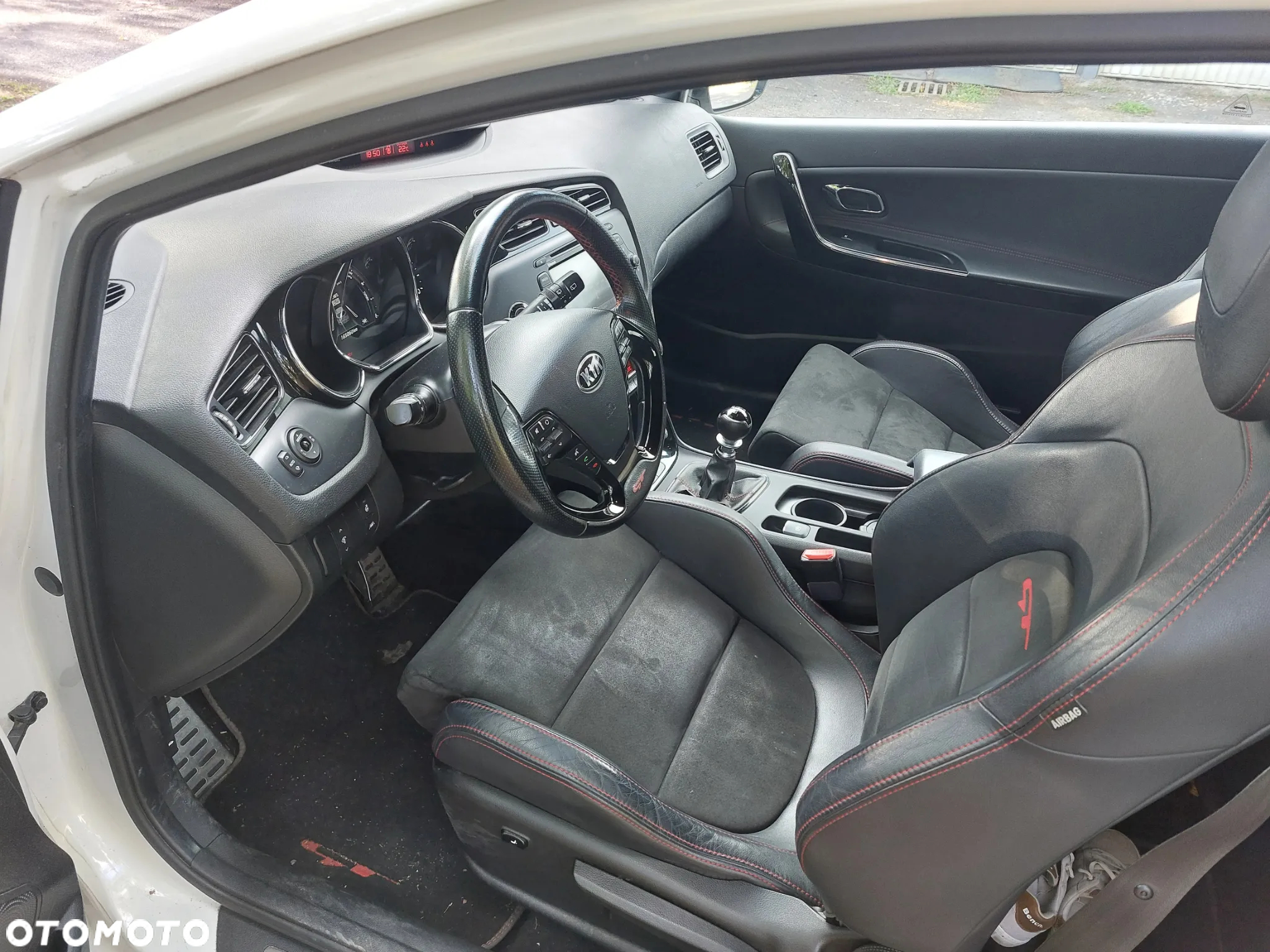 Kia Ceed Cee'd 1.6 T-GDI GT L - 4