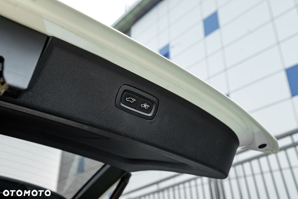 Volvo XC 90 - 24