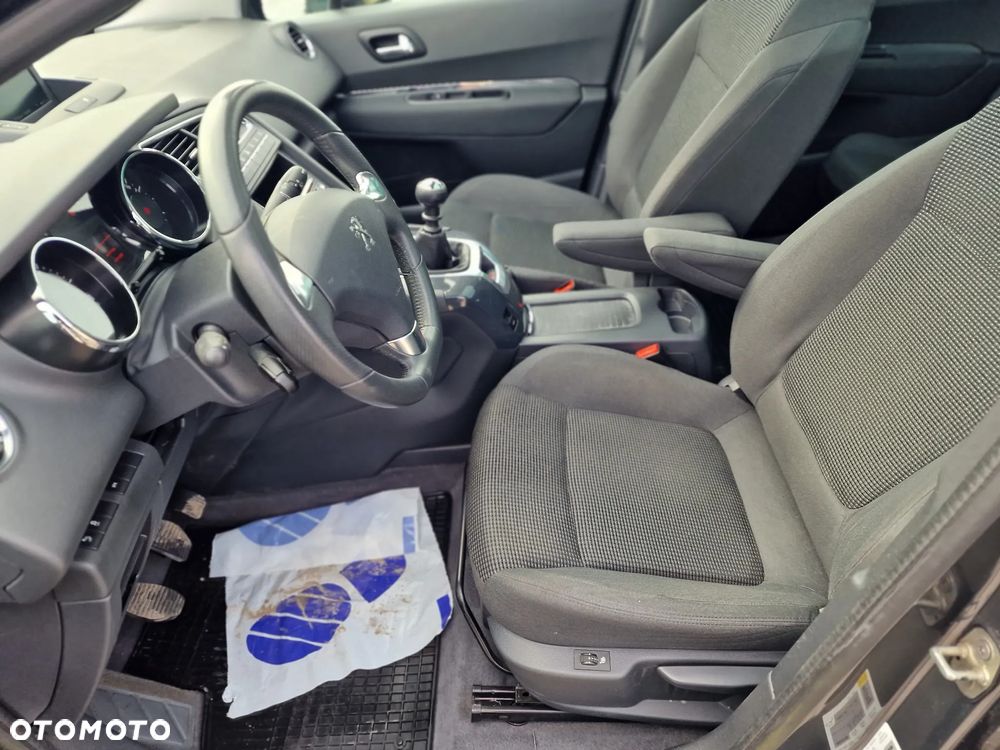 Peugeot 5008 1.6 HDi Active - 17