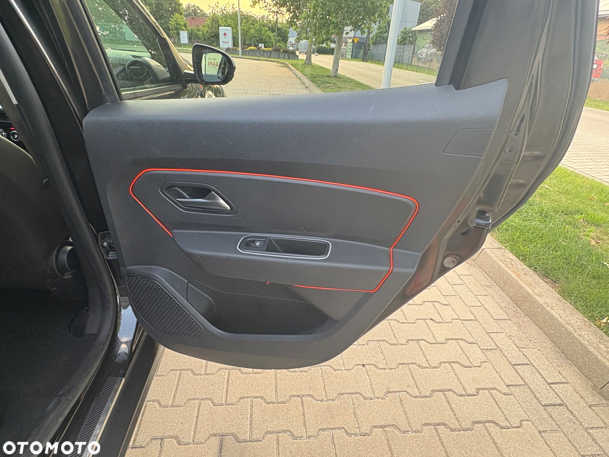 Dacia Duster 1.6 SCe Ambiance S&S - 17