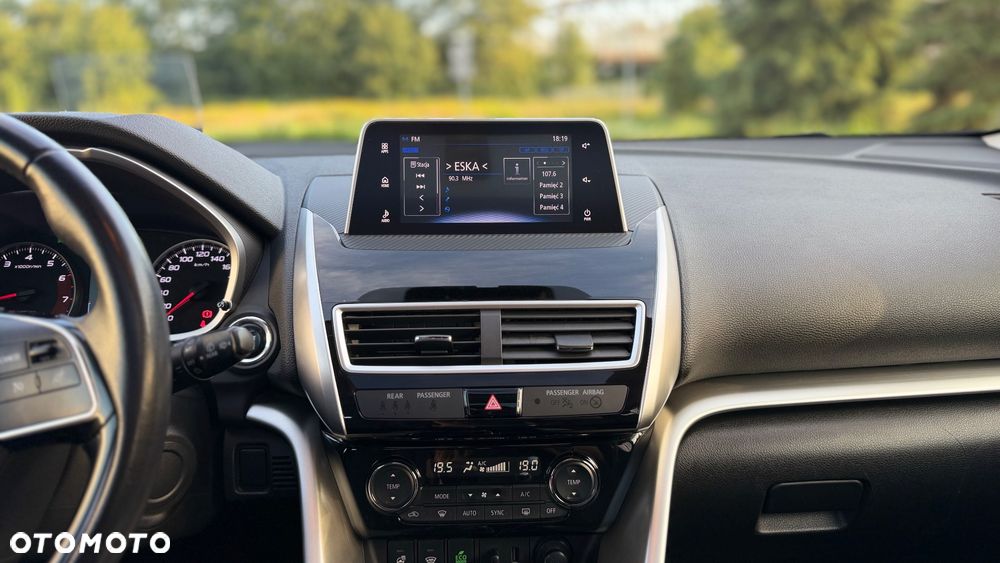 Mitsubishi Eclipse Cross 1.5 T Intense - 32