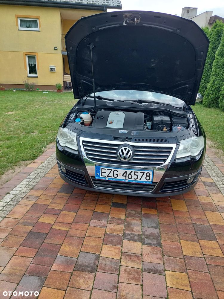 Volkswagen Passat 1.6 FSI Comfortline - 13