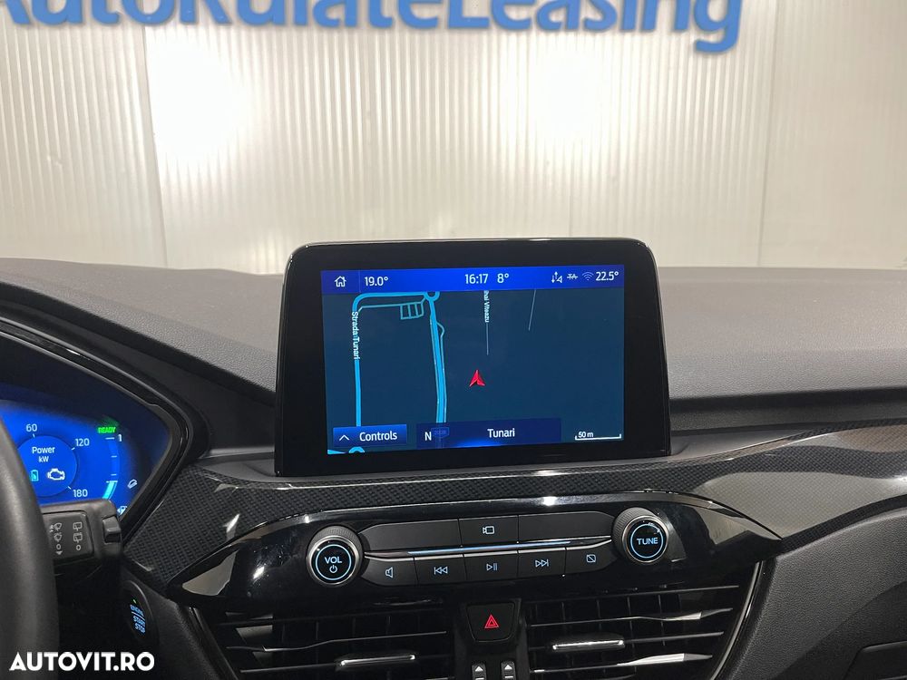 Ford Kuga 2.5 Duratec FHEV ST-LINE - 19