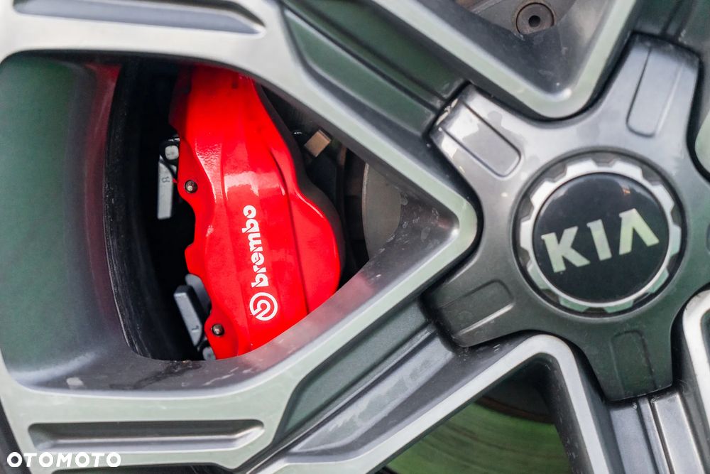 Kia Stinger 3.3 T-GDI V6 GT AWD - 20