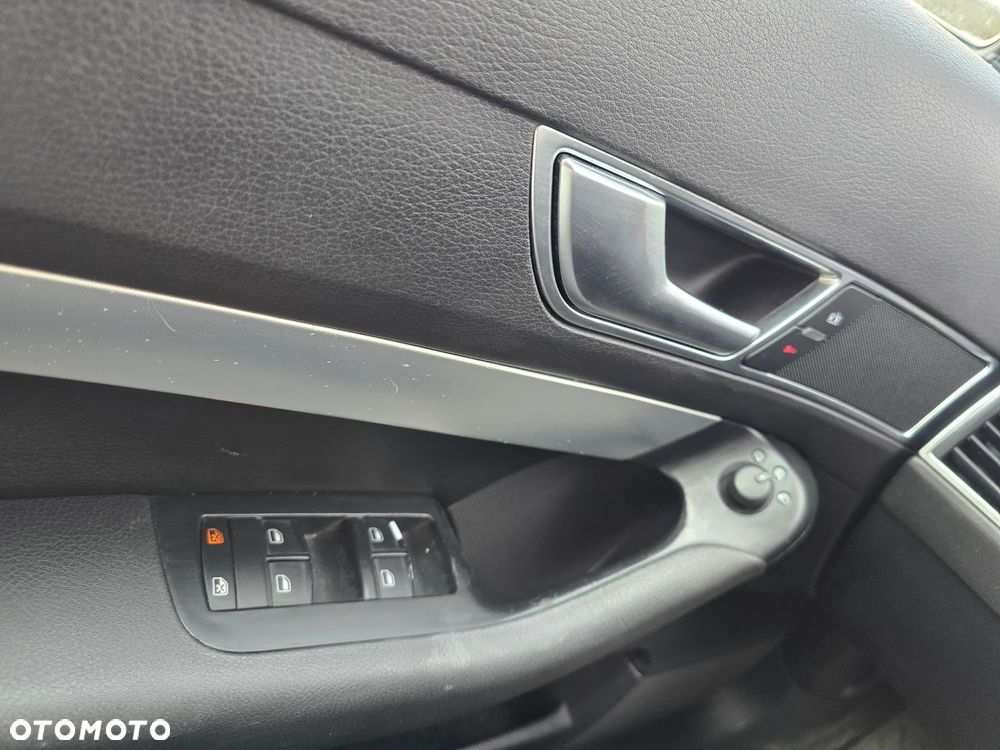 Audi A6 Avant 2.0 TDI DPF multitronic - 14