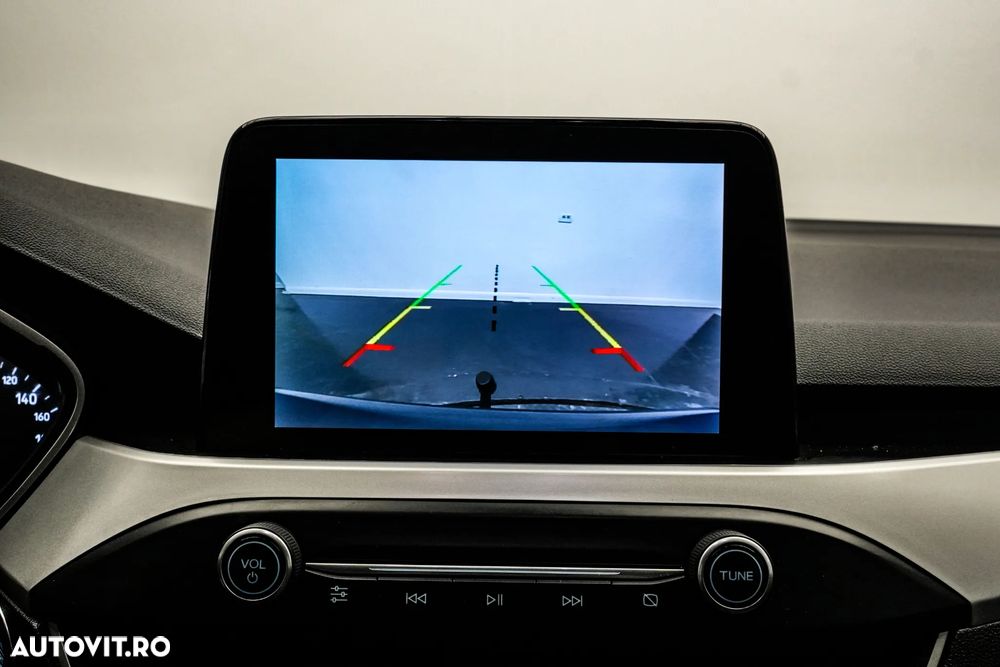 Ford Focus 1.0 EcoBoost Titanium Business - 21