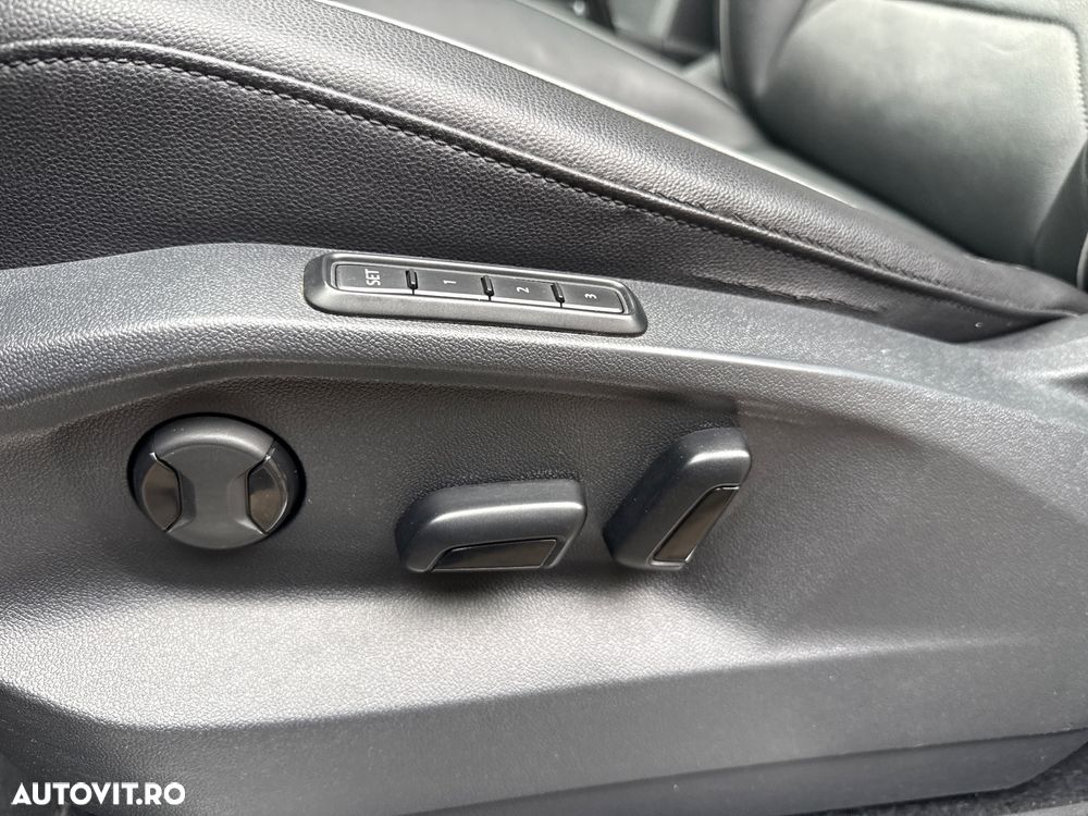 Volkswagen Tiguan - 8