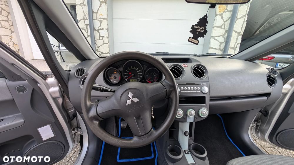 Mitsubishi Colt 1.5 Invite - 16