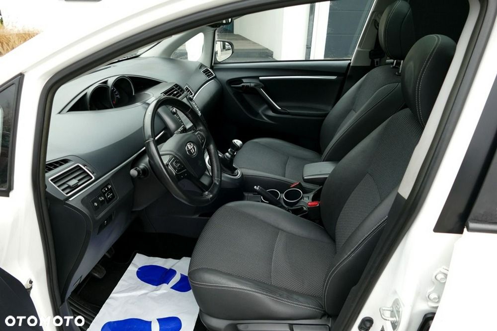 Toyota Verso 1.6 D-4D Premium - 23