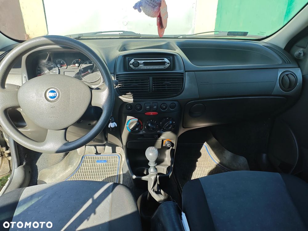 Fiat Punto 1.2 8V Active - 16
