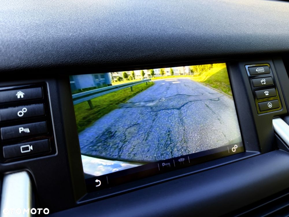 Land Rover Discovery Sport TD4 HSE Luxury - 8