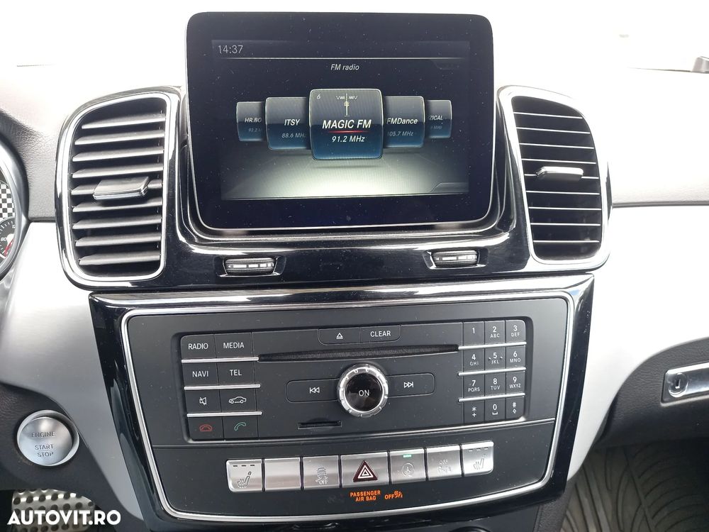 Mercedes-Benz GLE - 24