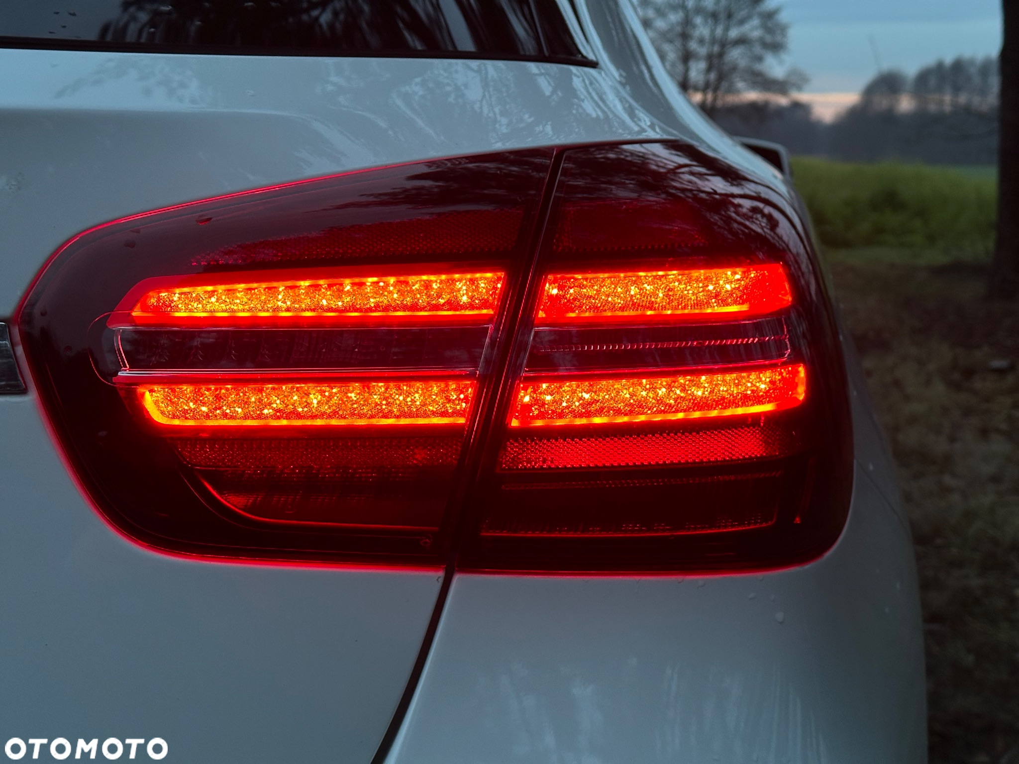 Mercedes-Benz GLA 200 7G-DCT AMG Line - 17