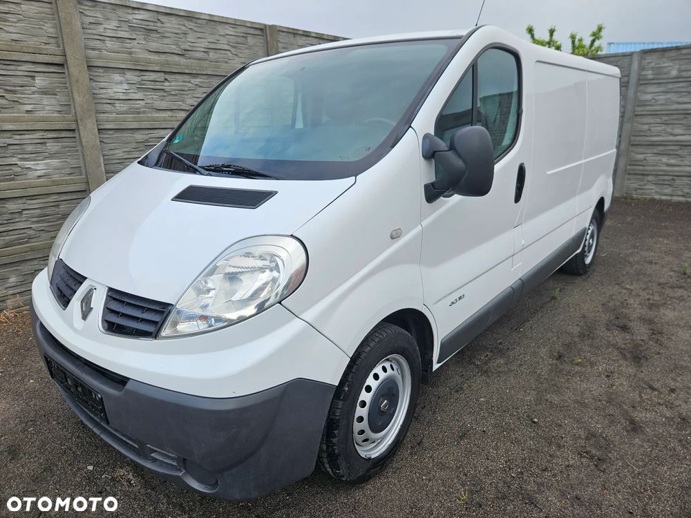 Renault TRAFIC - 1