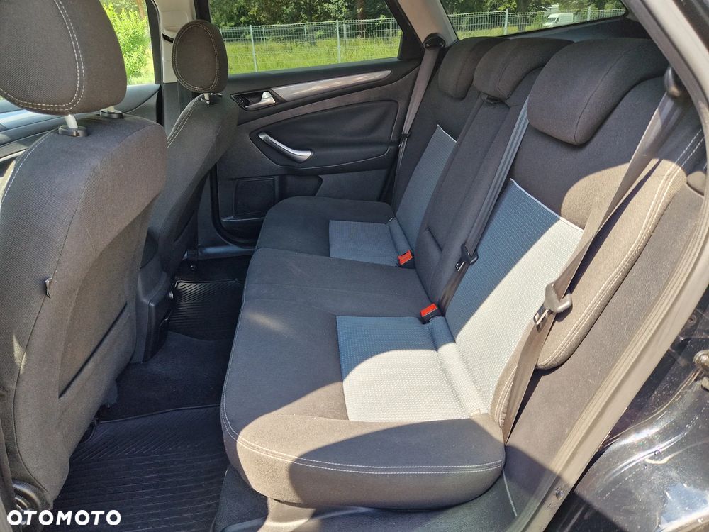 Ford Mondeo 2.0 TDCi Gold X - 13