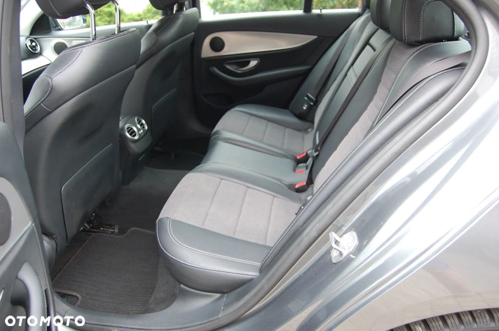 Mercedes-Benz Klasa E 220 d 9G-TRONIC Avantgarde - 12
