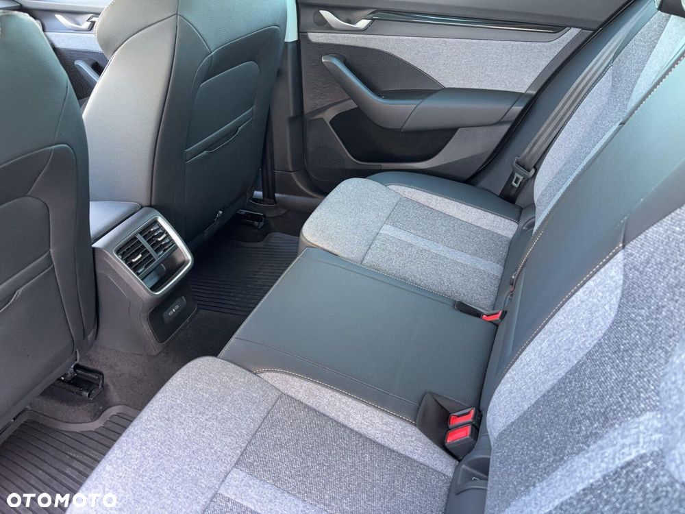 Skoda Octavia 1.5 TSI Selection - 16