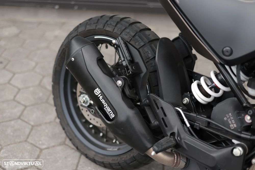 Husqvarna Svartpilen 401 <35kw - 8