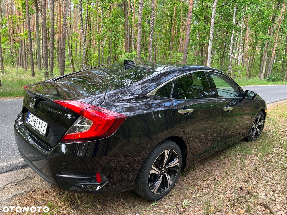 Honda Civic 1.5 T Elegance - 17