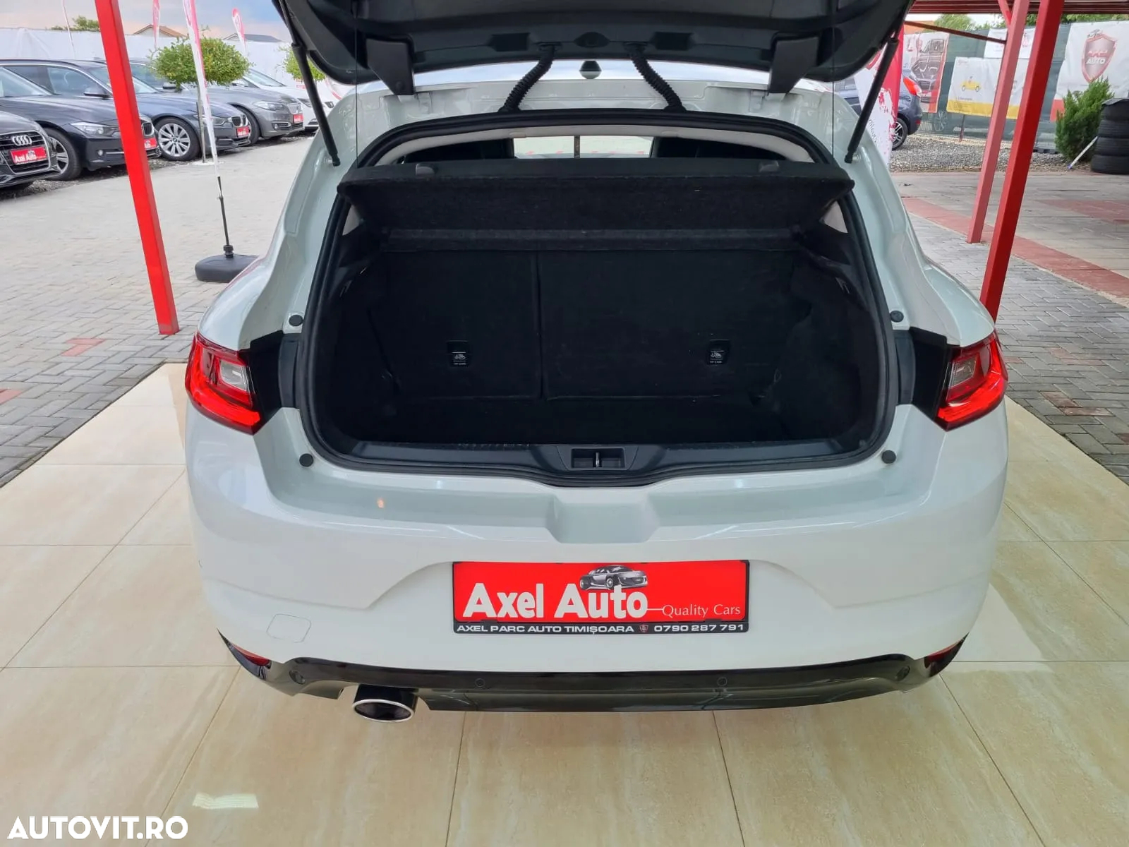 Renault Megane ENERGY dCi 130 BOSE EDITION - 37