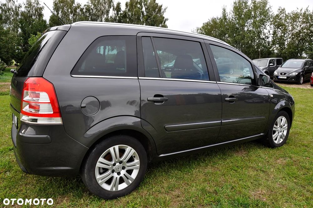 Opel Zafira 1.8 Cosmo - 5